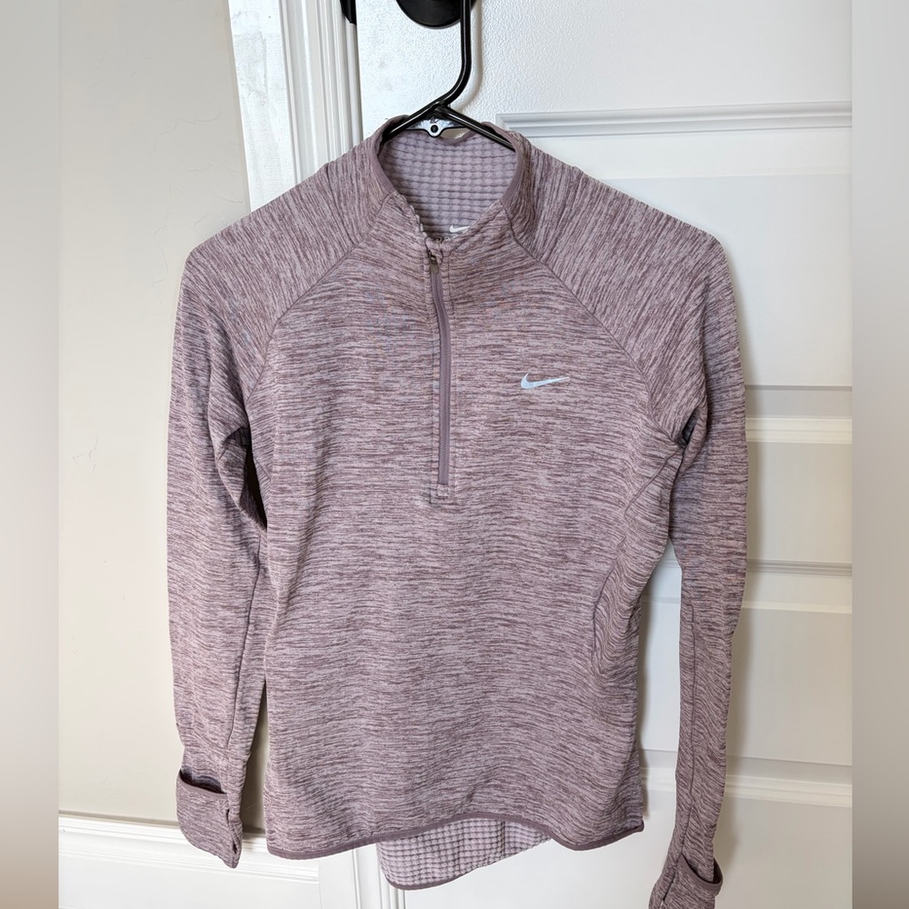 NWOT Nike Women’s Element Sphere Half Zip Running Light Purple Size S 686963-530